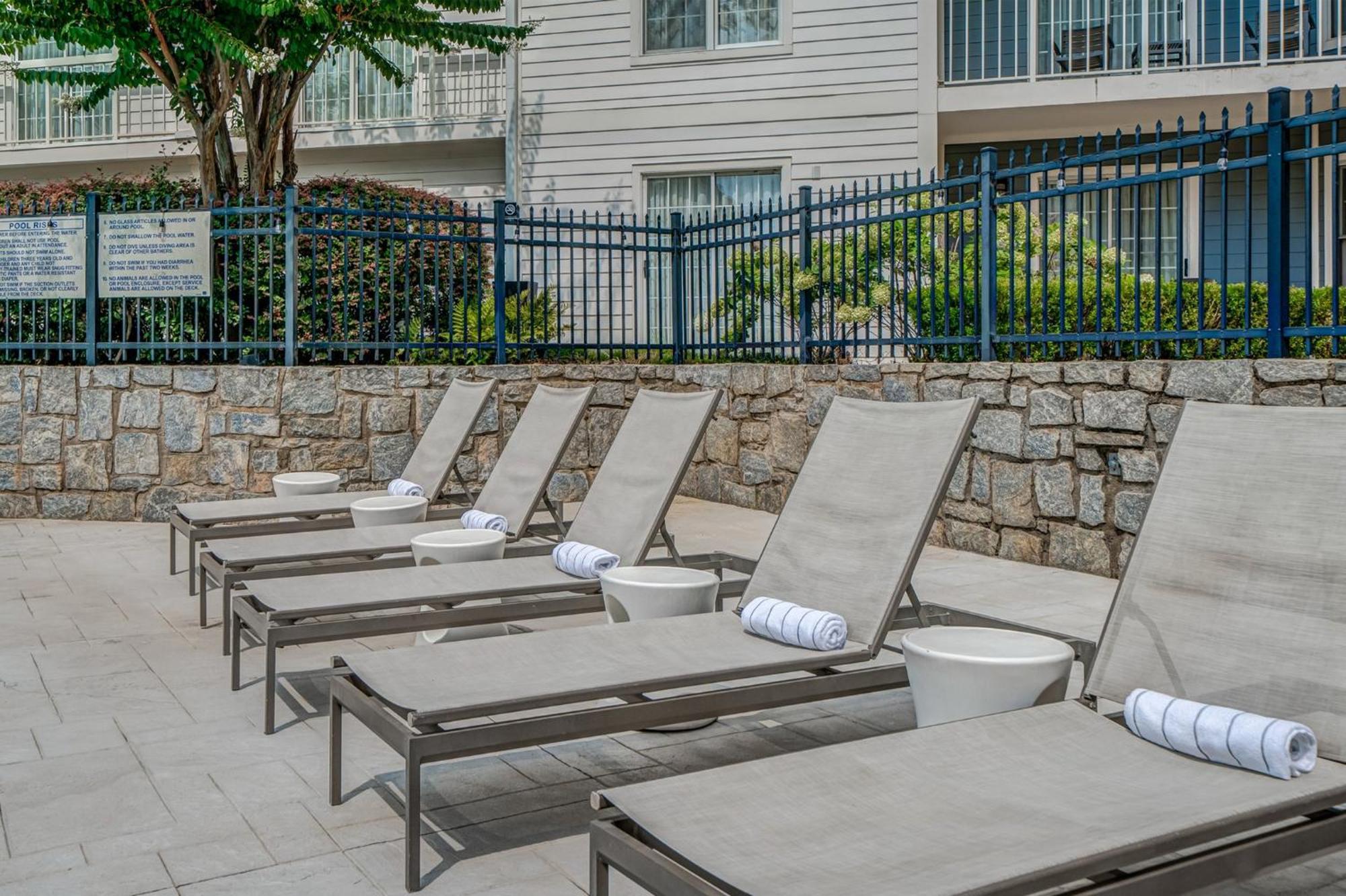 Hotel Indigo Atlanta Vinings By Ihg Смирна Екстериор снимка