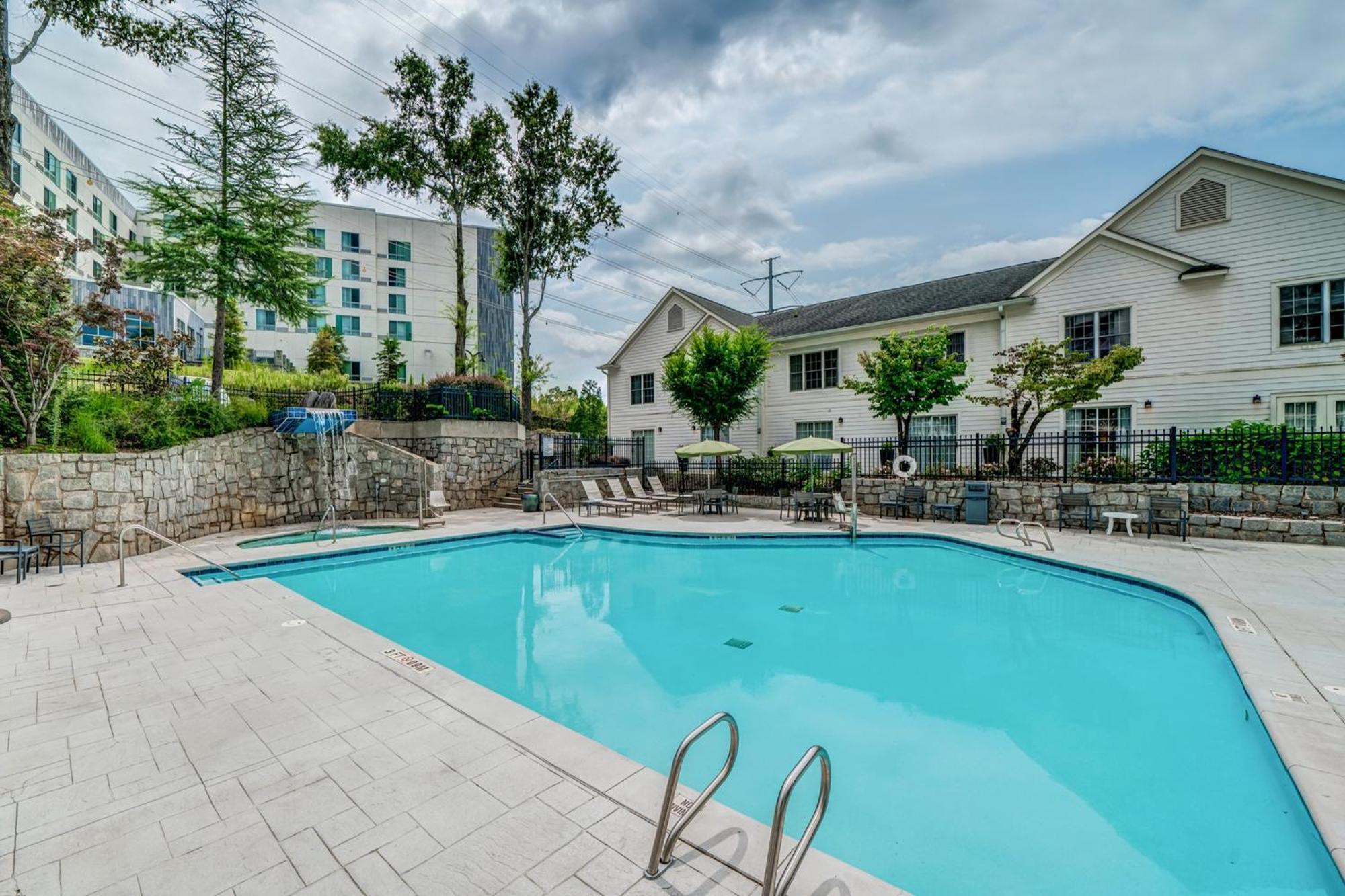 Hotel Indigo Atlanta Vinings By Ihg Смирна Екстериор снимка